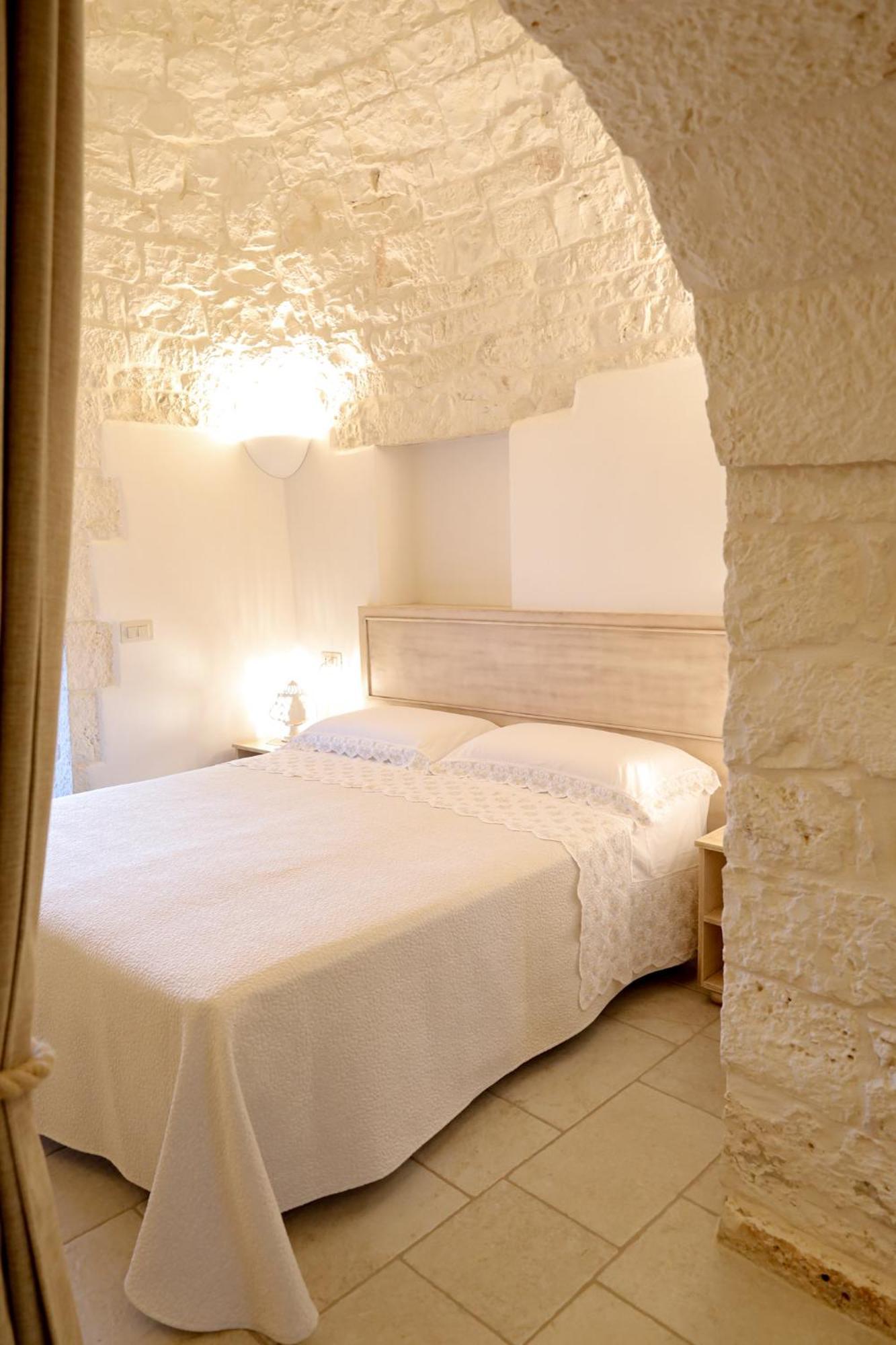 I Trulli Di Nonno Battista Villa Locorotondo Kültér fotó