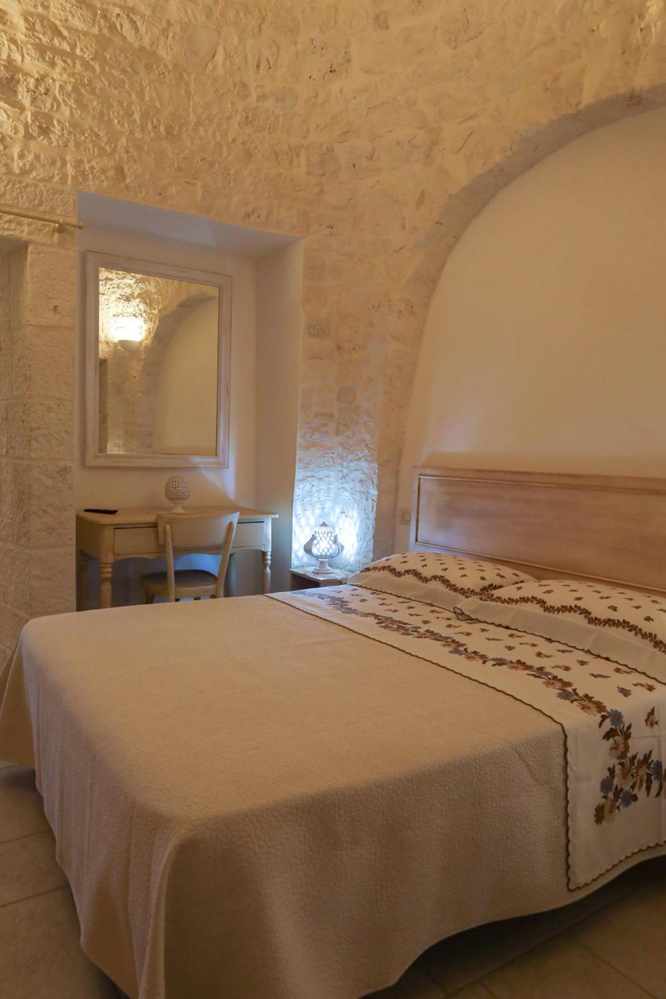 I Trulli Di Nonno Battista Villa Locorotondo Kültér fotó