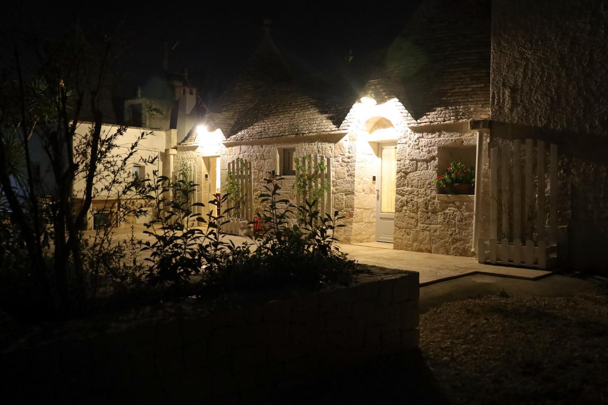 I Trulli Di Nonno Battista Villa Locorotondo Kültér fotó